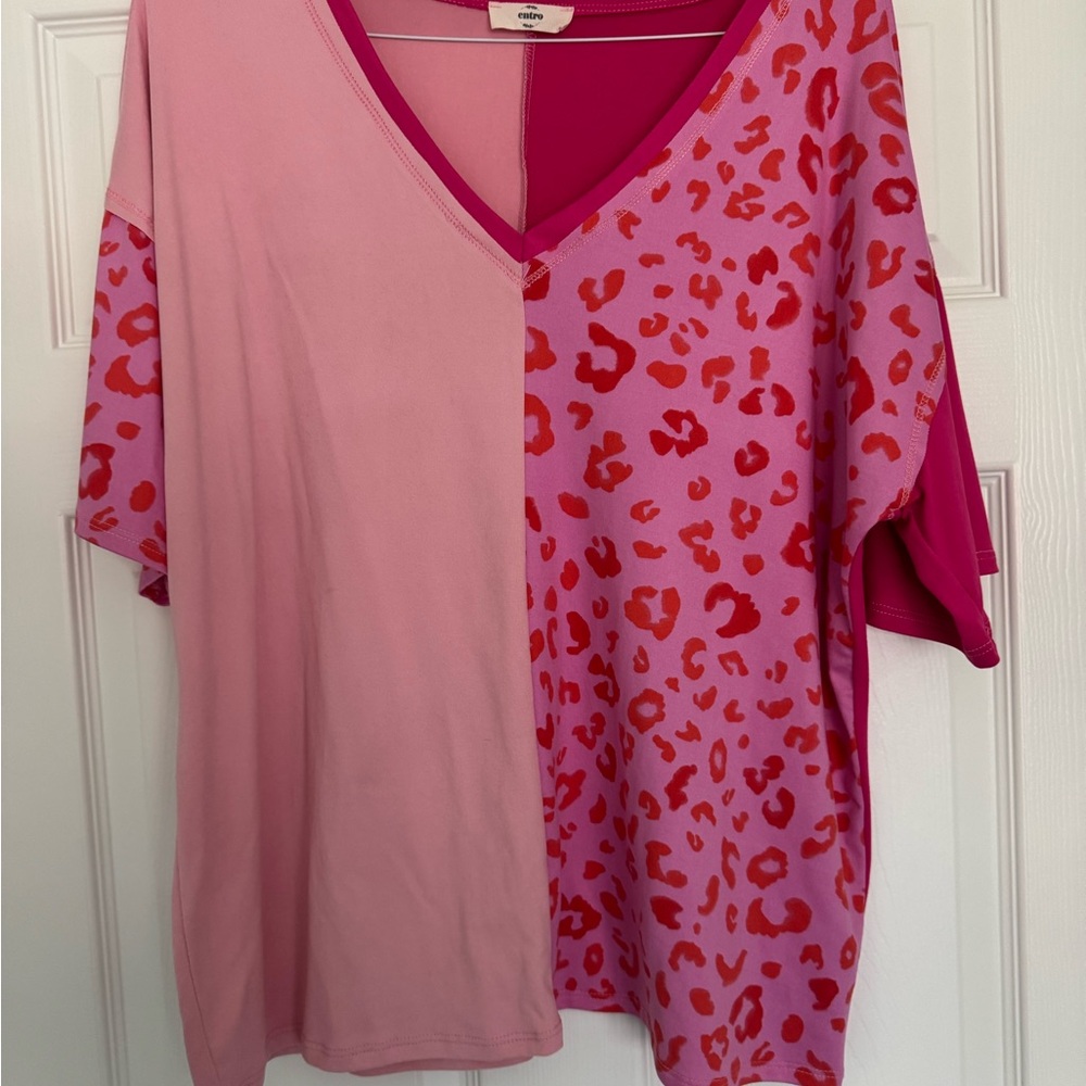 Entro Pink and Red Leopard Print Short Sleeve Top